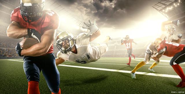 关于橄榄球战术调整奏效，成功扭转局势的信息