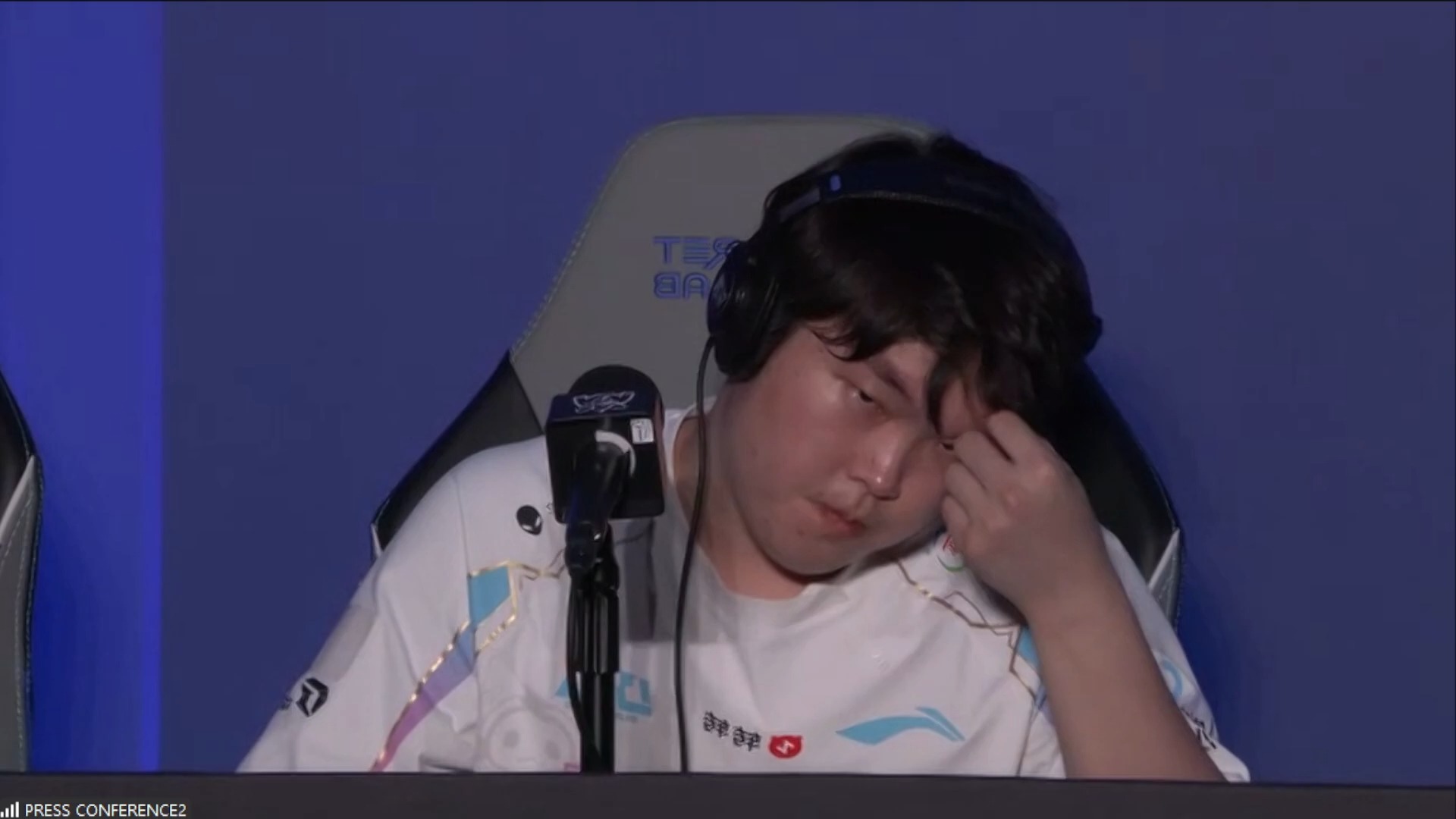 LPL赛后采访曝光,内幕引发热议 LPL赛后采访曝光,内幕引发热议