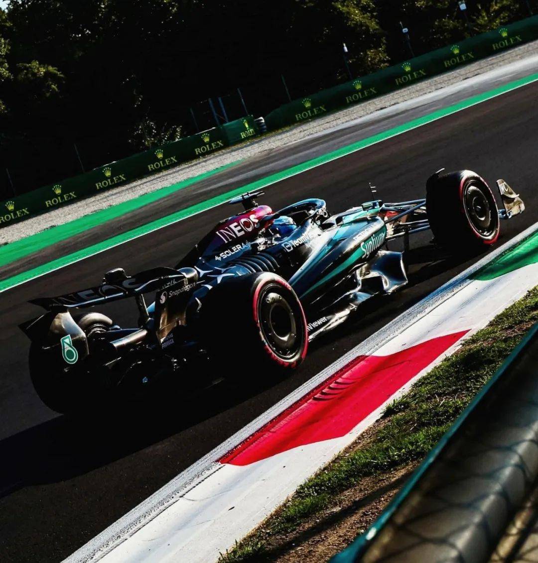 迈凯伦鏖战威廉姆斯，佩雷兹带队取胜