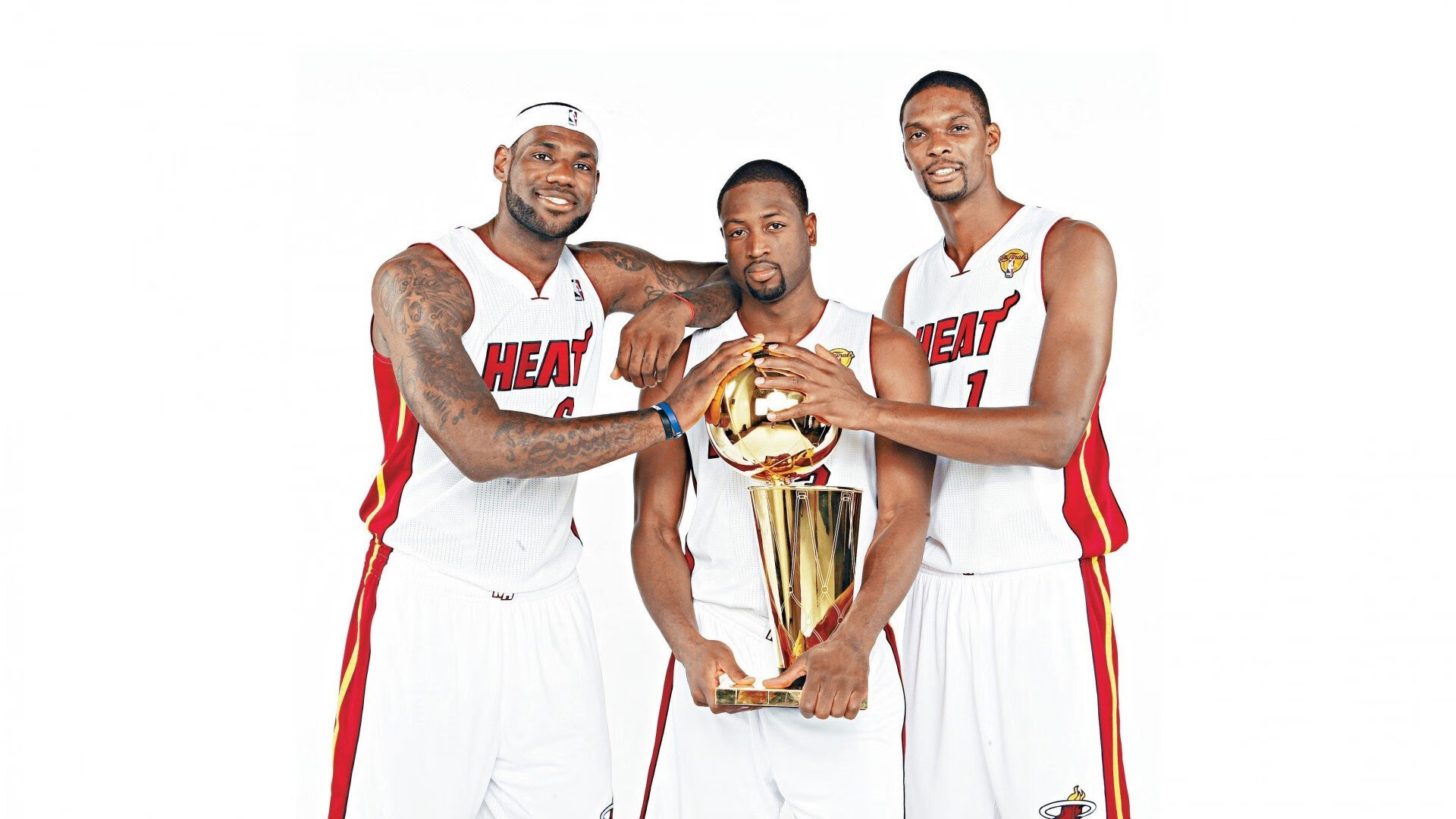 极限与对抗，F1揭幕战时速对决，骑士以防守之网困锁太阳